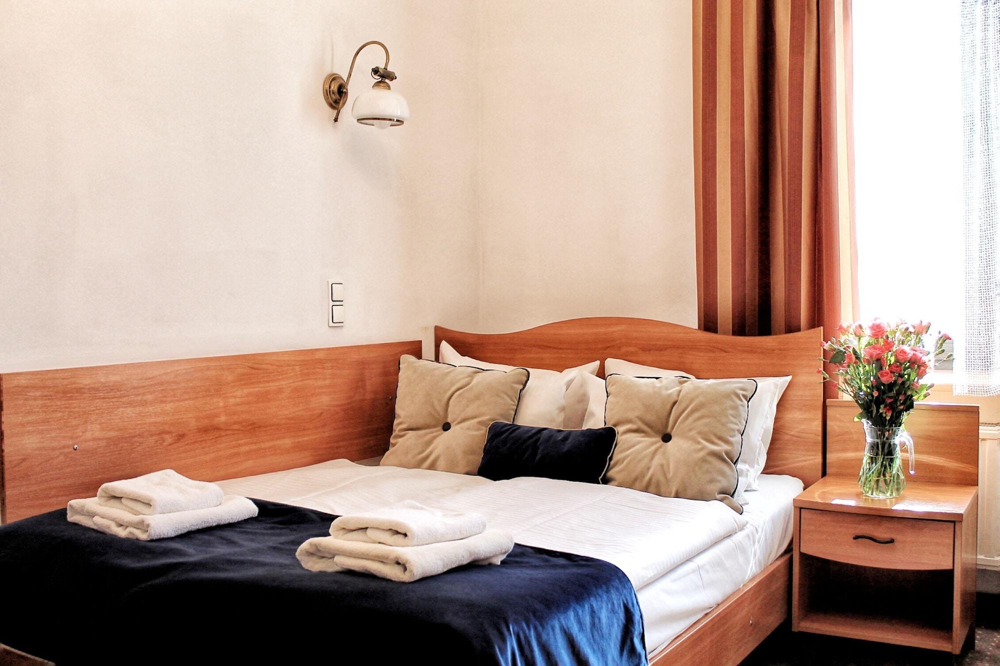 Nobilton Hotel Cracovia Exterior foto